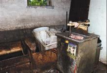 黑作坊制售進口豬頭熟食獲利數倍 部分被賣到批發市場