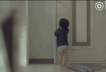 讓老人帶孩子該發薪水嗎？網友為此吵翻了！