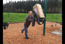 創意！美夫婦與冷凍胚胎合影留念見證生命奇跡