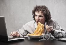 壓力面前只能吃吃吃?教你7招遠(yuǎn)離過勞肥