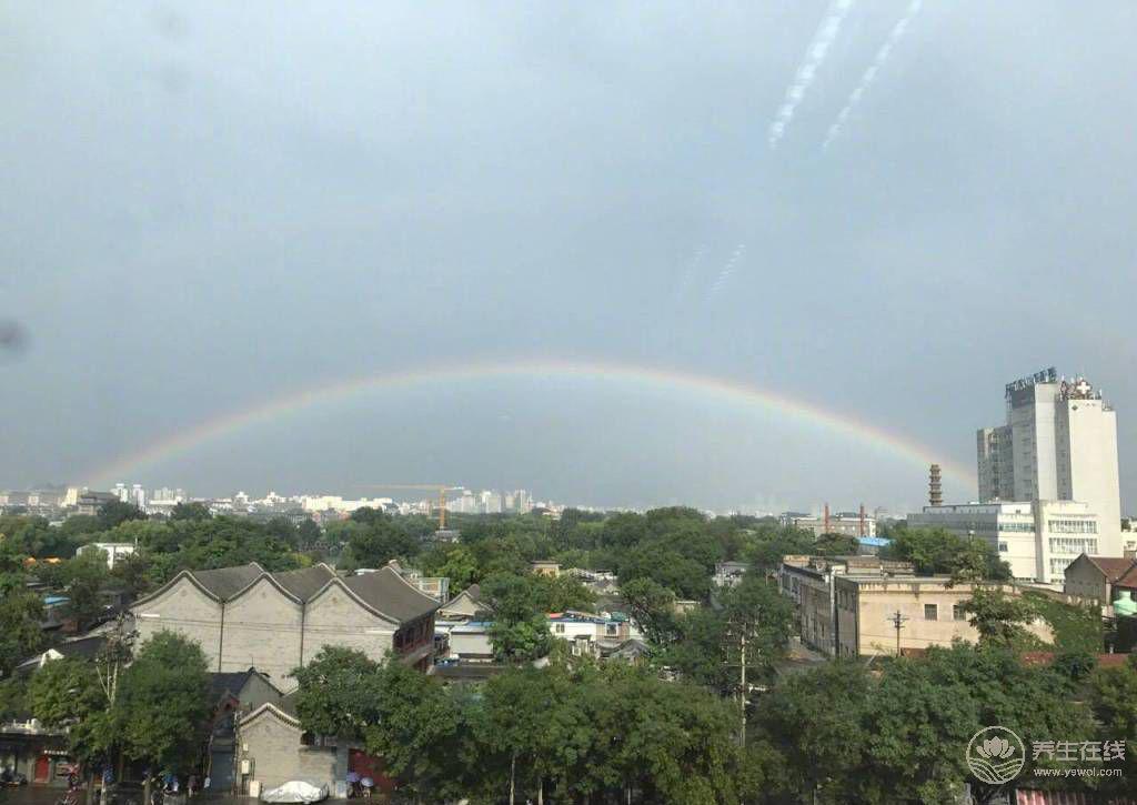 北京雨后掛雙彩虹,畫面唯美不敢看 北京雨后掛雙彩虹,畫面唯美不敢看