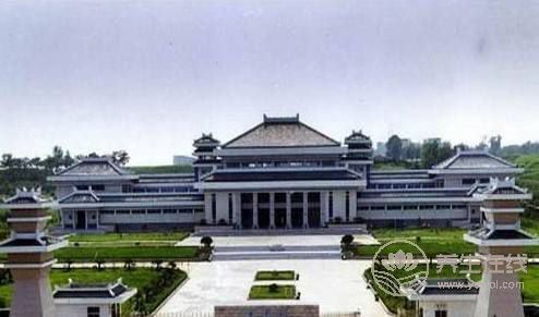 南陽:以產(chǎn)業(yè)為支撐 打造健康<a href=http://www.xllyou.com/jkys/ target=_blank class=infotextkey>養(yǎng)生</a>養(yǎng)老城 南陽:以產(chǎn)業(yè)為支撐 打造<a href=http://www.xllyou.com/ target=_blank class=infotextkey>健康養(yǎng)生</a>養(yǎng)老城