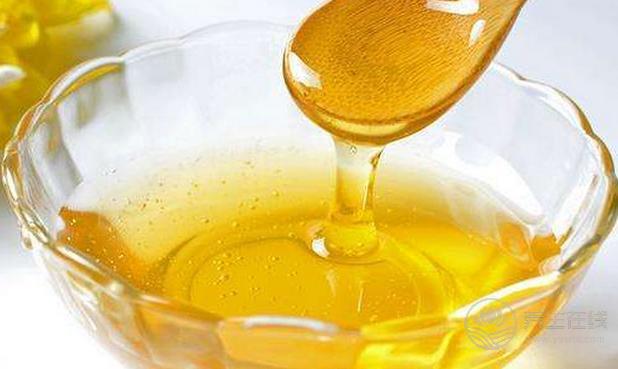 江蘇102歲老壽星從不吃補(bǔ)品，每天兩頓都吃它