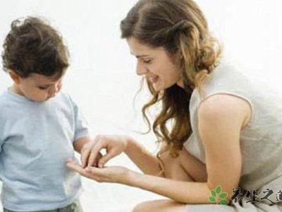 短袖哥勇救男童 孩子獨自在家注意事項