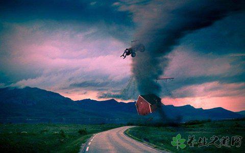 美國南部龍卷風 遇到龍卷風如何自救