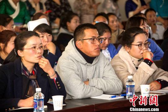 “‘友誼’消化直通車萬里行”走進拉薩