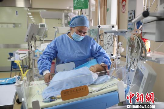 跨越兩千里接力救治 蒙古國先心病患兒上海重獲新生