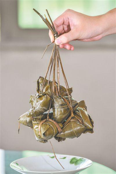 粽子放心吃抽檢都合格購買散裝粽子有講究-易網健康<a href=http://www.xllyou.com/jkys/ target=_blank class=infotextkey>養生</a>網 粽子放心吃抽檢都合格購買散裝粽子有講究