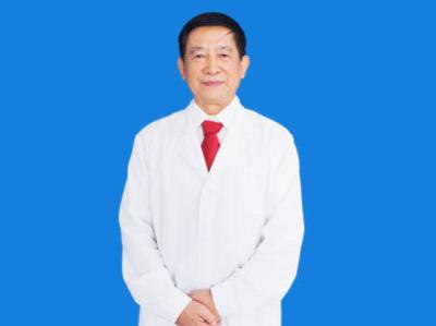 北大六院精神科韓永華教授于6月29日-30日親臨黑龍江京科腦康醫院會診