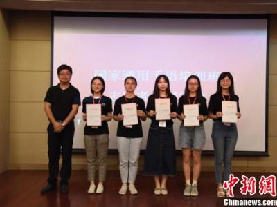 助力“無障礙溝通” 上海首次推廣培訓國家通用手語