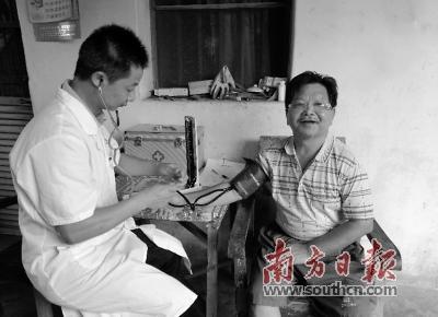 送醫送藥送健康 服務群眾“零距離”