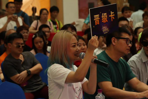 歐萊美“唱響2019”歌唱大賽第一場海選在萬達廣場拉開帷幕