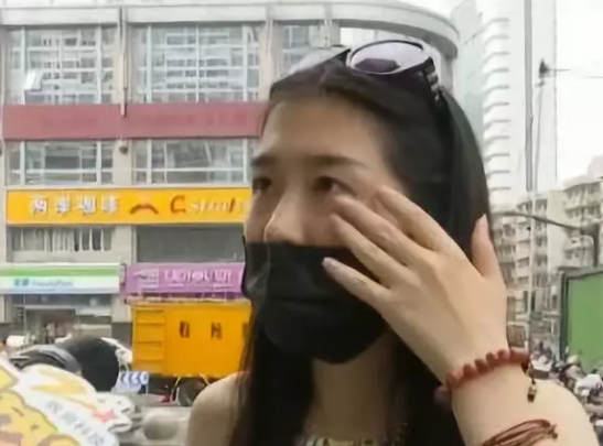 女子在杭州珈禾整形美容醫院打熊貓針結果變成熊貓眼?-易網健康<a href=http://www.xllyou.com/jkys/ target=_blank class=infotextkey>養生</a>網 女子在杭州珈禾整形美容醫院打熊貓針結果變成熊貓眼?