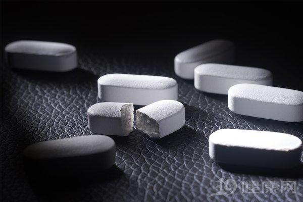 “乖乖水”、“聽(tīng)話水”是什么？關(guān)于迷奸藥的危害，你不得不知道