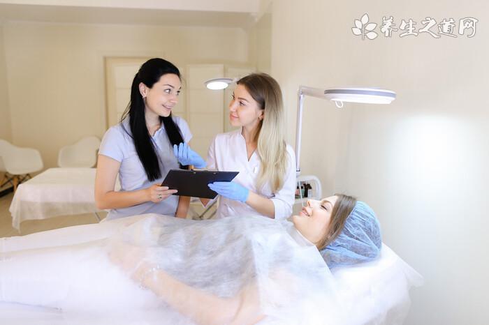 英國感染新冠護士去世前緊急剖腹產 新冠肺炎孕婦對胎兒有影響嗎