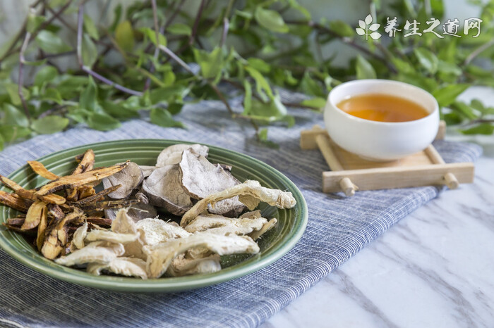 鐘南山說(shuō)連花清瘟治療新冠證實(shí)有效 連花清瘟的主要作用是什么-易網(wǎng)<a href=http://www.xllyou.com/ target=_blank class=infotextkey>健康養(yǎng)生</a>網(wǎng) 鐘南山說(shuō)連花清瘟治療新冠證實(shí)有效 連花清瘟的主要作用是什么