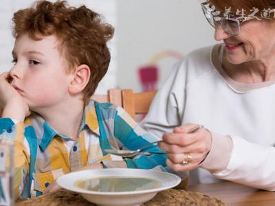 美國近44.三萬兒童感染新冠 開學(xué)前打流感疫苗能防止新冠肺炎嗎