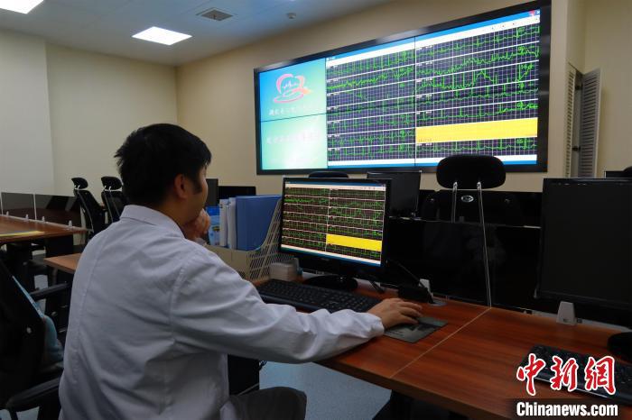 湖北：鋪設心電監護預警網 千里之外聽“心音”