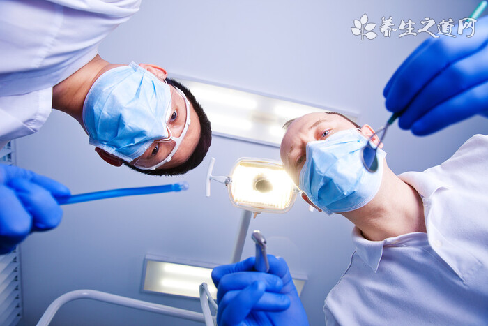 美國新冠肺炎超1967萬例 接種新冠疫苗后會出現不良反應嗎-易網健康<a href=http://www.xllyou.com/jkys/ target=_blank class=infotextkey>養生</a>網 美國新冠肺炎超1967萬例 接種新冠疫苗后會出現不良反應嗎