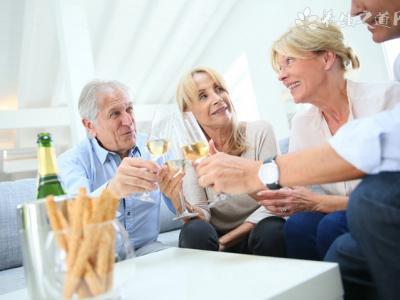 31省區(qū)市新增確診124例 新冠患者康復(fù)后還會(huì)有不良癥狀嗎