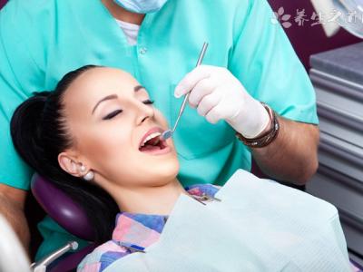 建議規(guī)范種牙收費(fèi)并納入醫(yī)保 如何保護(hù)牙齒