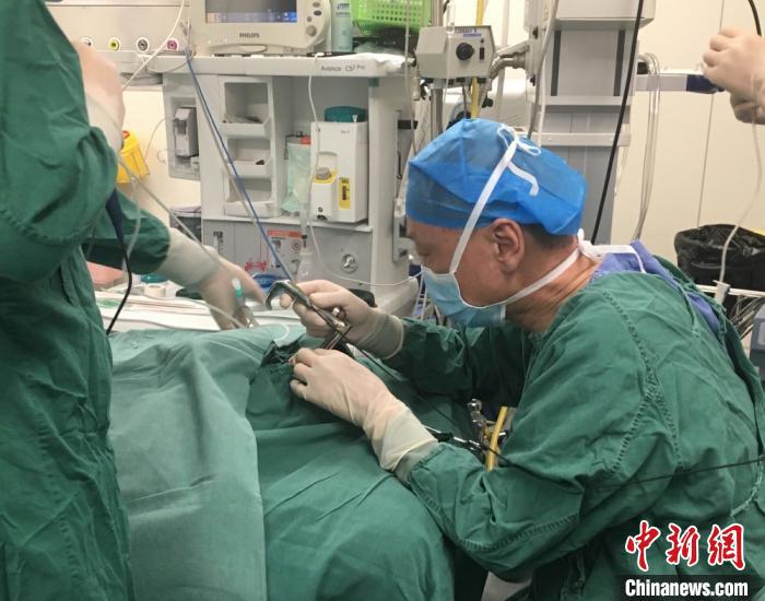 甘肅多學(xué)科專家精準(zhǔn)施治罕見(jiàn)早產(chǎn)兒重度喉軟骨軟化