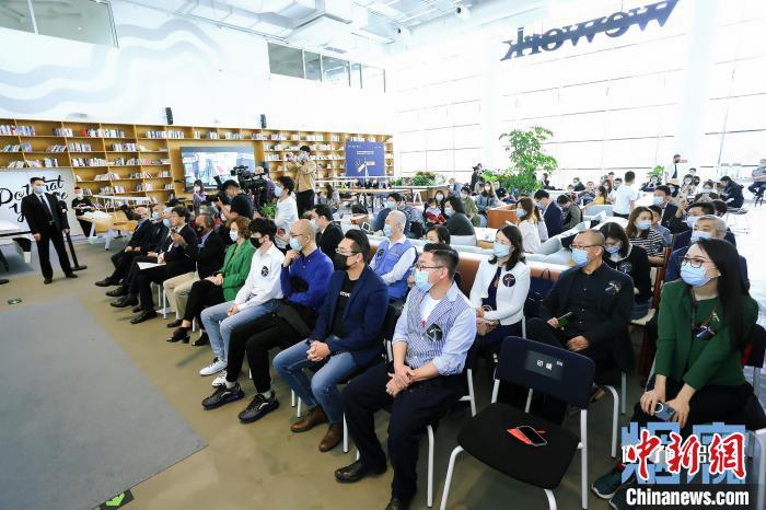 藝術(shù)+控?zé)煟谩?00筆”描繪無煙健康未來