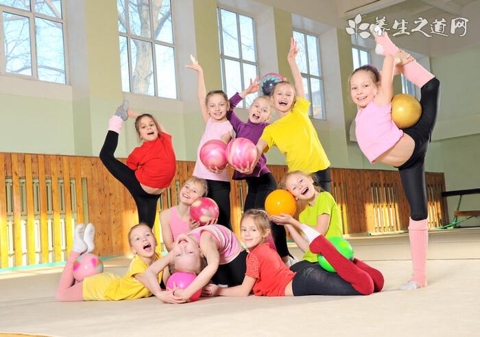 三孩生育政策來了 女性生育的最佳年齡-易網(wǎng)健康<a href=http://www.xllyou.com/jkys/ target=_blank class=infotextkey>養(yǎng)生</a>網(wǎng) 三孩生育政策來了 女性生育的最佳年齡