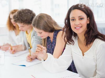 全國(guó)高考報(bào)名1078萬(wàn)人 臨近高考如何減壓