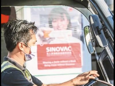 西方國家為何爭相認可中國疫苗？（環球熱點）