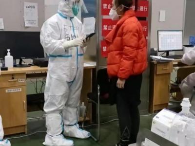 方艙醫(yī)院里的“大班長”