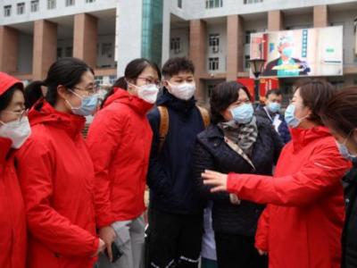 疫情之下，生命至上：“疫”線醫護工作者掃描