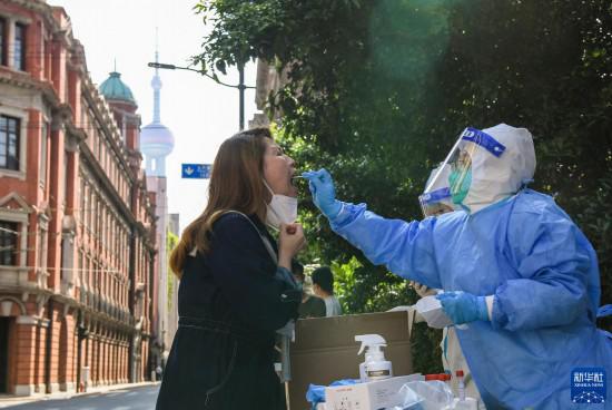 扎扎實實朝著防控目標邁進——寫在上海實現(xiàn)社會面清零之際-易網(wǎng)健康養(yǎng)生網(wǎng) 扎扎實實朝著防控目標邁進——寫在上海實現(xiàn)社會面清零之際