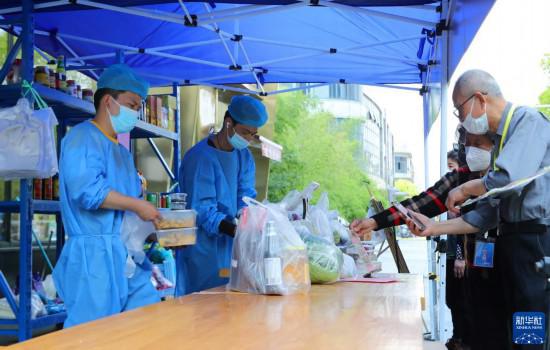 扎扎實實朝著防控目標邁進——寫在上海實現(xiàn)社會面清零之際-易網(wǎng)健康養(yǎng)生網(wǎng) 扎扎實實朝著防控目標邁進——寫在上海實現(xiàn)社會面清零之際