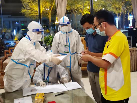 青海多舉措保障疫情滯留游客返程及學(xué)生上學(xué)