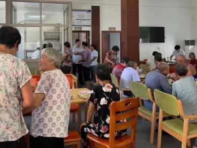 養老護理行業日漸興起:從業者多了認同感高了