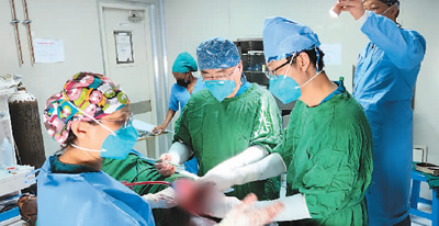 參與全球衛生治理積極貢獻中國力量（人民健康這十年）