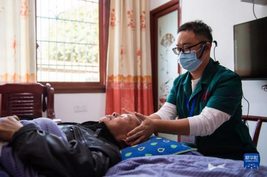 新時代新作為新篇章·奔向美好生活丨讓每個老年人都能擁有幸福晚年