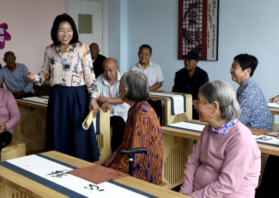 全力守護(hù)2.67億多老年人健康養(yǎng)老——2021年度國(guó)家老齡事業(yè)發(fā)展公報(bào)透視-易網(wǎng)<a href=http://www.xllyou.com/ target=_blank class=infotextkey>健康養(yǎng)生</a>網(wǎng) 全力守護(hù)2.67億多老年人健康養(yǎng)老——2021年度國(guó)家老齡事業(yè)發(fā)展公報(bào)透視