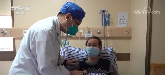 各地新冠感染患者陸續康復出院-易網健康<a href=http://www.xllyou.com/jkys/ target=_blank class=infotextkey>養生</a>網 各地新冠感染患者陸續康復出院