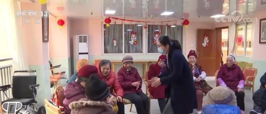 養老機構醫護人員筑牢安全屏障守護老年群體健康-易網健康養生網 養老機構醫護人員筑牢安全屏障守護老年群體健康