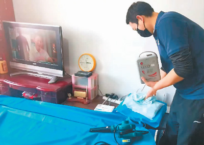 走近助浴師-易網健康<a href=http://www.xllyou.com/jkys/ target=_blank class=infotextkey>養生</a>網 走近助浴師