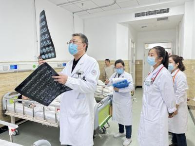 兒科“應開盡開”——直擊多地醫(yī)院切實保障兒童呼吸道疾病診療需求