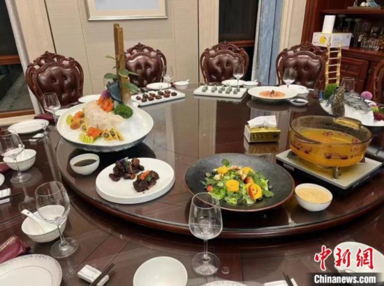 “食”在春節:私廚上門受熱捧 訂單排至3月-易網健康<a href=http://www.xllyou.com/jkys/ target=_blank class=infotextkey>養生</a>網 “食”在春節:私廚上門受熱捧 訂單排至3月