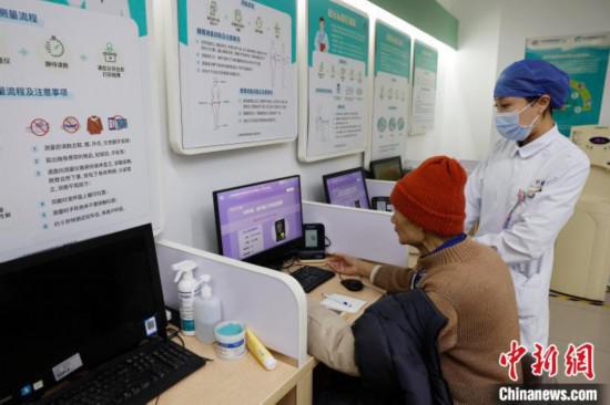 上海：滿足市民就醫(yī)需求 社區(qū)衛(wèi)生服務中心春節(jié)服務“不停擺”