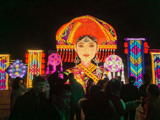 新春消費集中釋放 三大市場持續火熱-易網健康養生網 新春消費集中釋放 三大市場持續火熱