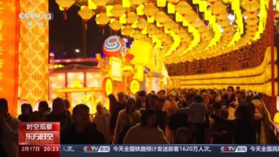 “免簽朋友圈”、跨境消費熱 今年春節(jié)市場這些領(lǐng)域升溫→