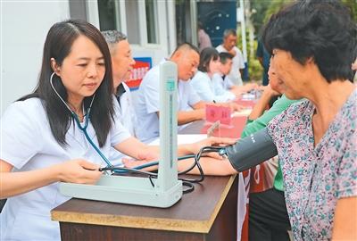 我國(guó)居民健康水平持續(xù)改善(大健康觀察)