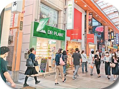 國(guó)貨美妝“出海” 扮靚“顏值經(jīng)濟(jì)”