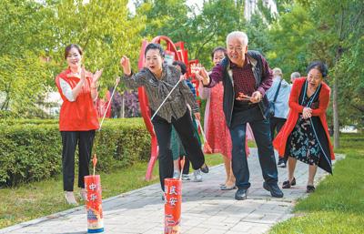 “這里的養老服務中心,有家的感覺”